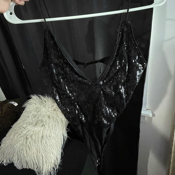 Tons of clothes! Closet clean out :) everything im selling for cheap! - Picture 13 of 15